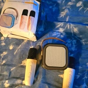 Wireless Karaoke Microphone and Speaker Set - Black and Gold